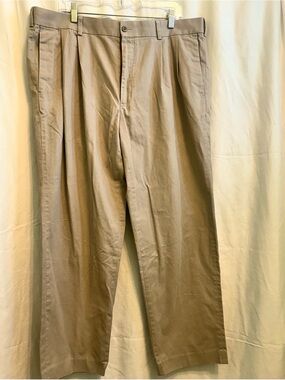 Perry Ellis Pleated Chinos in Khaki